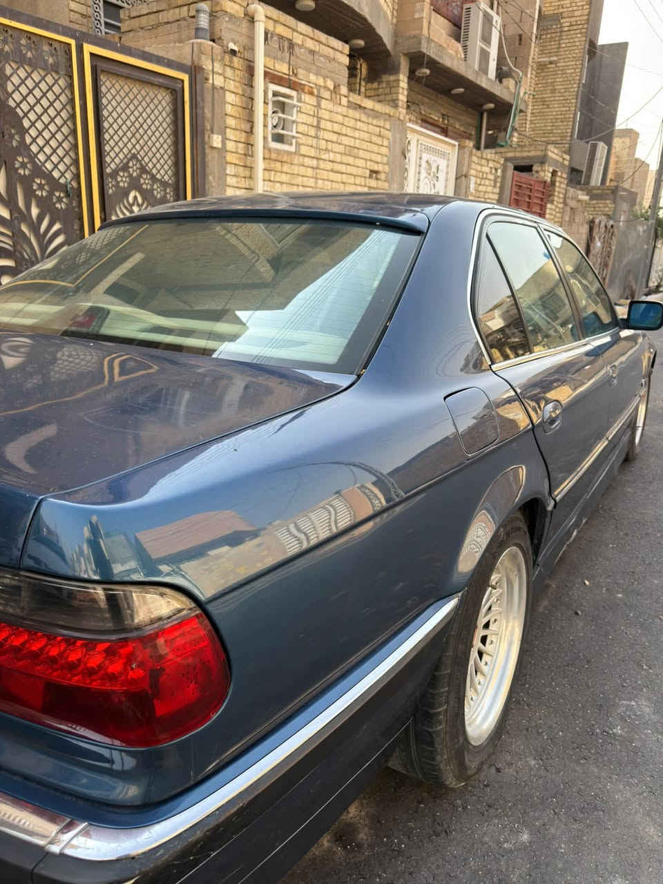 بي ام ٧٤٠ • محدثة ٢٠٠٠ • رقم بغداد