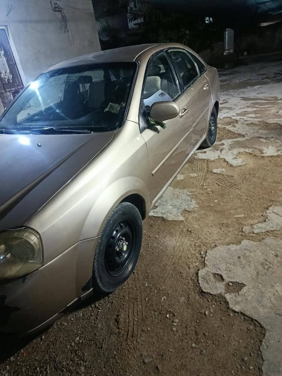 فورنزة • مكينة 2000 • تاير جديد