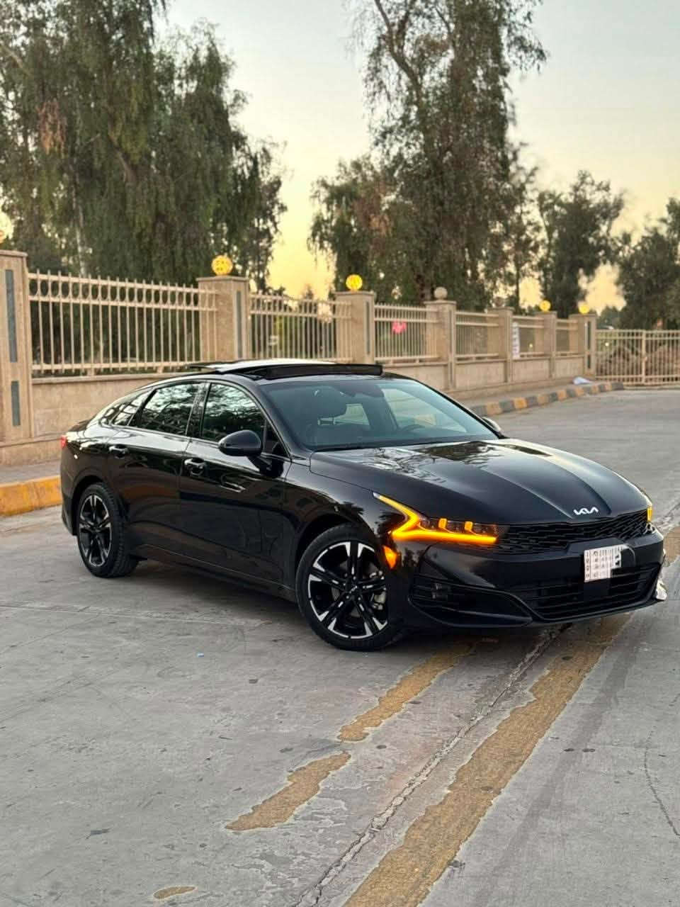 كي فايف k5 جيتي لاين
موديل /٢٠٢٤
رقم / اربيل باسمي

ماشيه /٢٩ كيلو
  محرك /١٦٠٠ توين تيربو 

حادث سياره / خشم بنيد فقط سياره كلش جديد 

مواصفات سياره/ بنوراما داخل اسود 

بصمة ابواب وتشغيل عن بعد

تحكم استيرن كامل 

 كشنات كهرباء

رادار امامي + خلفي (توقف خلفي ذاتي) 

شاشه كبيرة كار بلي( بلوتوث ، USB  AUX )

كشنات هيتر 

رادار امامي + خلفي

لد نهاري

‏انظمه قيادك 6

ويل كب 18

كروز سرعه ذكي  ( مثبت سرعه )

16-شاحن واير ليس 

17-سايد بريك بصمه 

‏18- GPS الخرائط

السعر /١٧٥ يعني دفتر و٧٥ ورقه 
*********** 
مكان سياره بغداد
