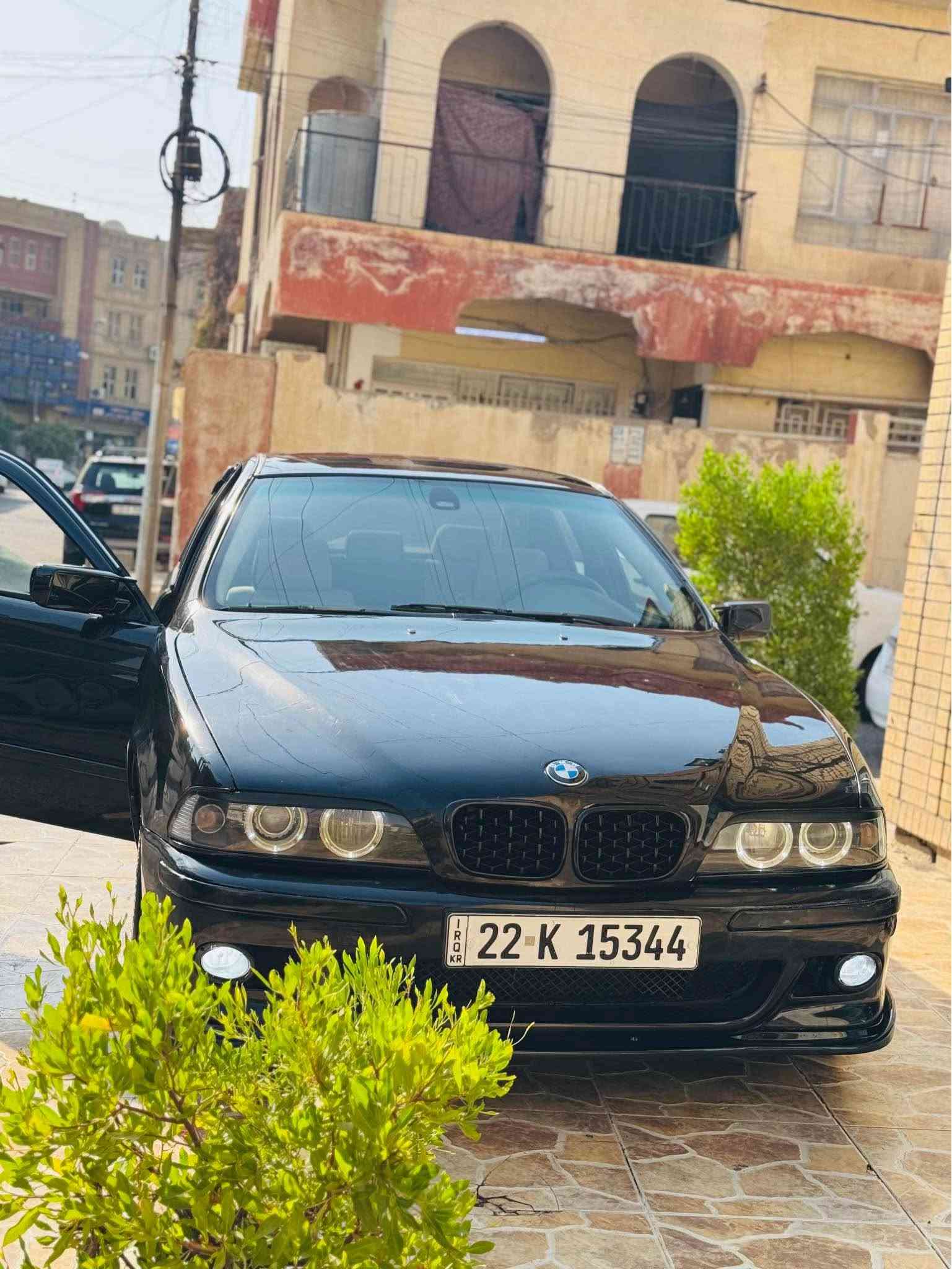 بیئێم سەقەر مۆدێل ١٩٩٩ فول فولە بەس سلایت نیە گێر مەکینە تەبرید تەقەو رەقە بەشەرت سەنەوی هەتا ٢٠٣٠ هەزە نویی تحویل خرامە برانەوە بەشەرت جام کارەبا گێر تۆماتیک رەشی قەتران سیارەکە سبوخ حامە بۆ جوانی پێشی کەپسە نوقتەی نیە پشتی جەمپەچی هەیە سئری ٦٩ وەرەقەو مەجال   رەقەم *********** وەتسئەپ أربيل, العراق
