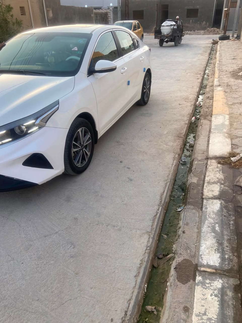 سيراتو موديل 2024 ماشيه 42 الف السيارة باكيت كفالة فول✅فتحه تحكم ستيرن حساس امامي تبريد قطعتين محرك 2000 رقم بغداد هزة وسنوية جديدة مداور ثاني يوم الاستفسار الاتصال ع الرقم ***********
