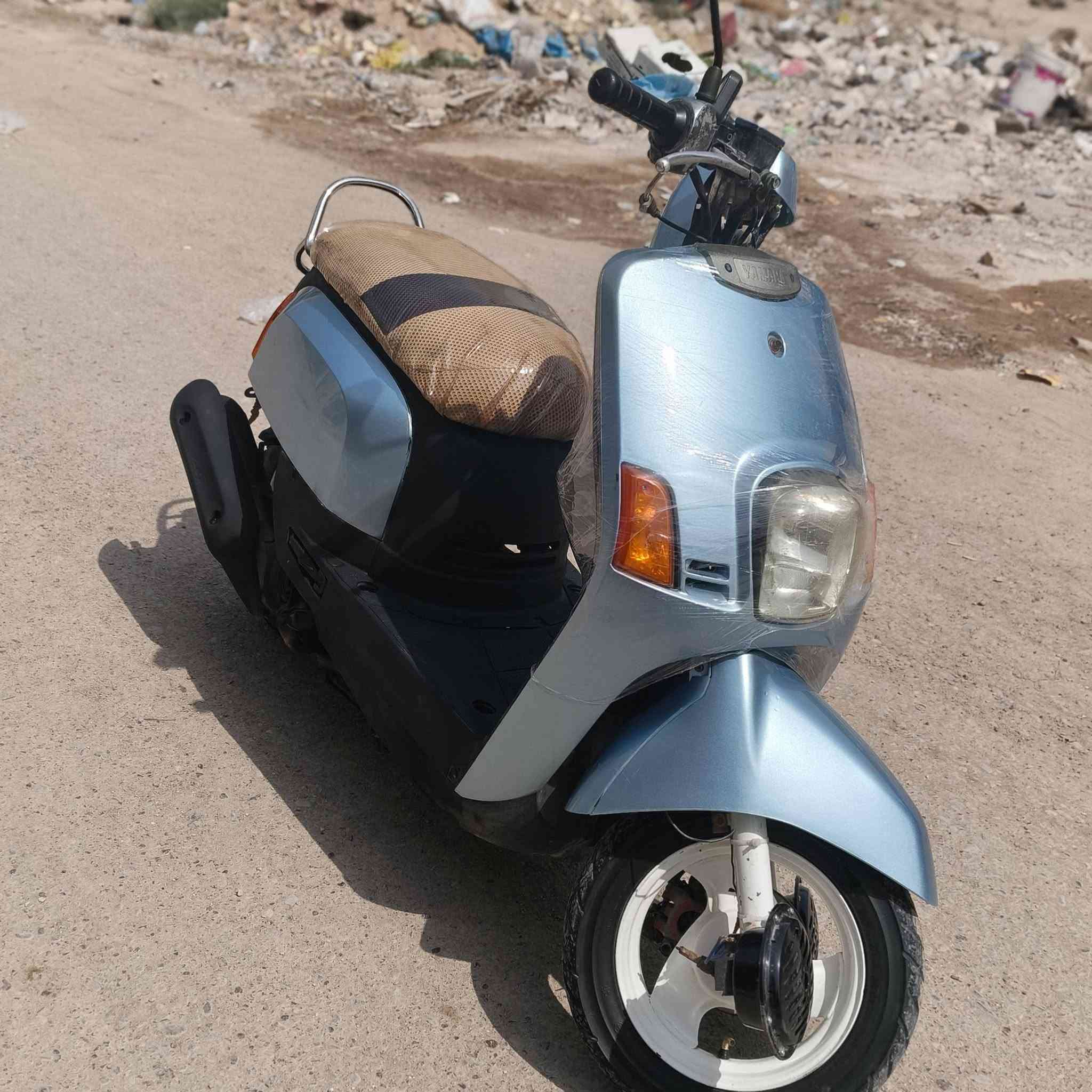 دراجه ماكس بوليس للبيع دراجه نصيفه مكينه خرسه كامله بيهه نواقص بسيطه السعر ٦٥٠ وبيهه مجال قليل المكان بغداد جسر ديالى الجديد
 التواصل الرقم ***********واتساب
