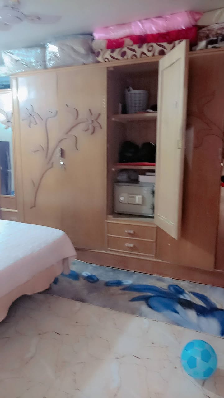السلام عليكم للبيع مستعجل رقم الهاتف ***********
