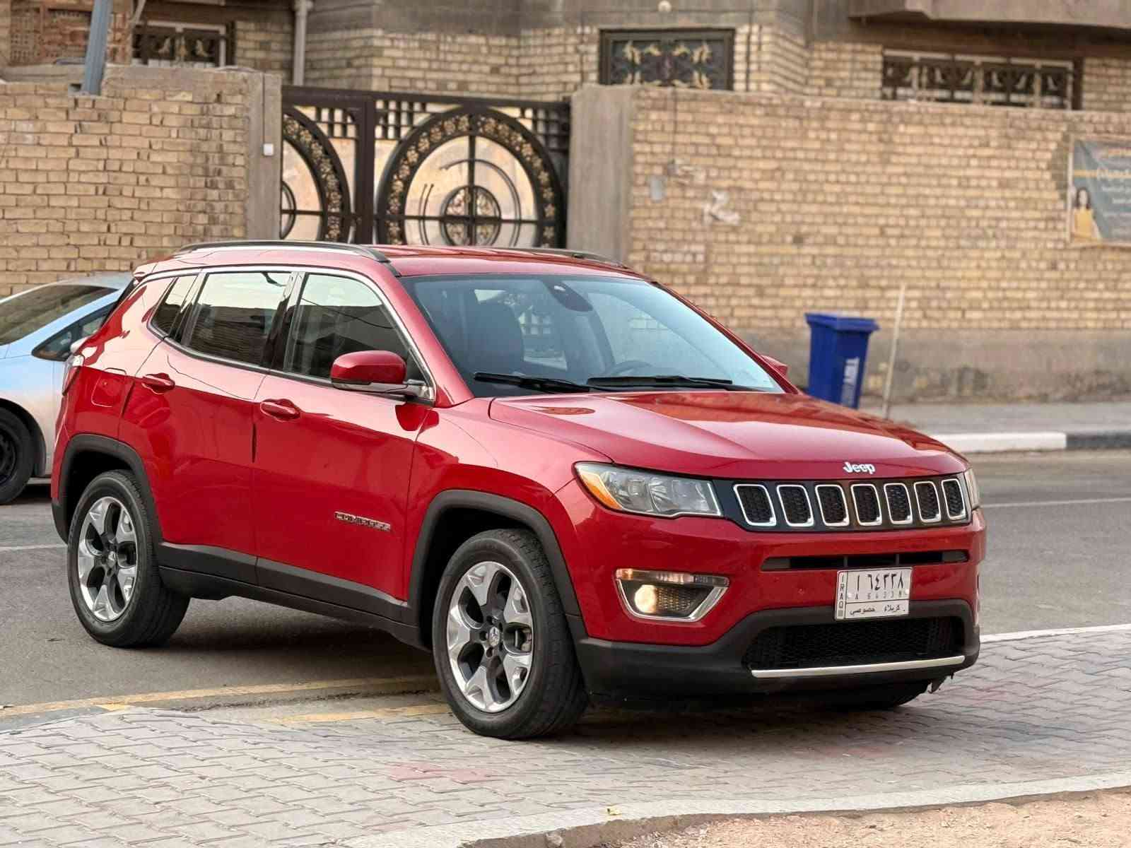 سلام عليكم للبيع جيب كومبارس موديل 2019 فول موصفات عده البنرما  مكينه وكير كفاله شرط سونار حادثه باب وجاملغ والباقي كفاله بسمنه تحويل مباشر السعر 96 وبي مجال قليل العنوان كربلاء  للستفسار ***********
