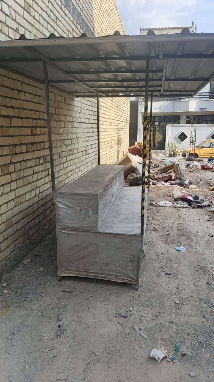 السلام عليكم قمريه للبيع 
جديده ما مستعمله شي قليل
مكانها بغداد الغزاليه
السعر ١٢٥ ألف 
***********
