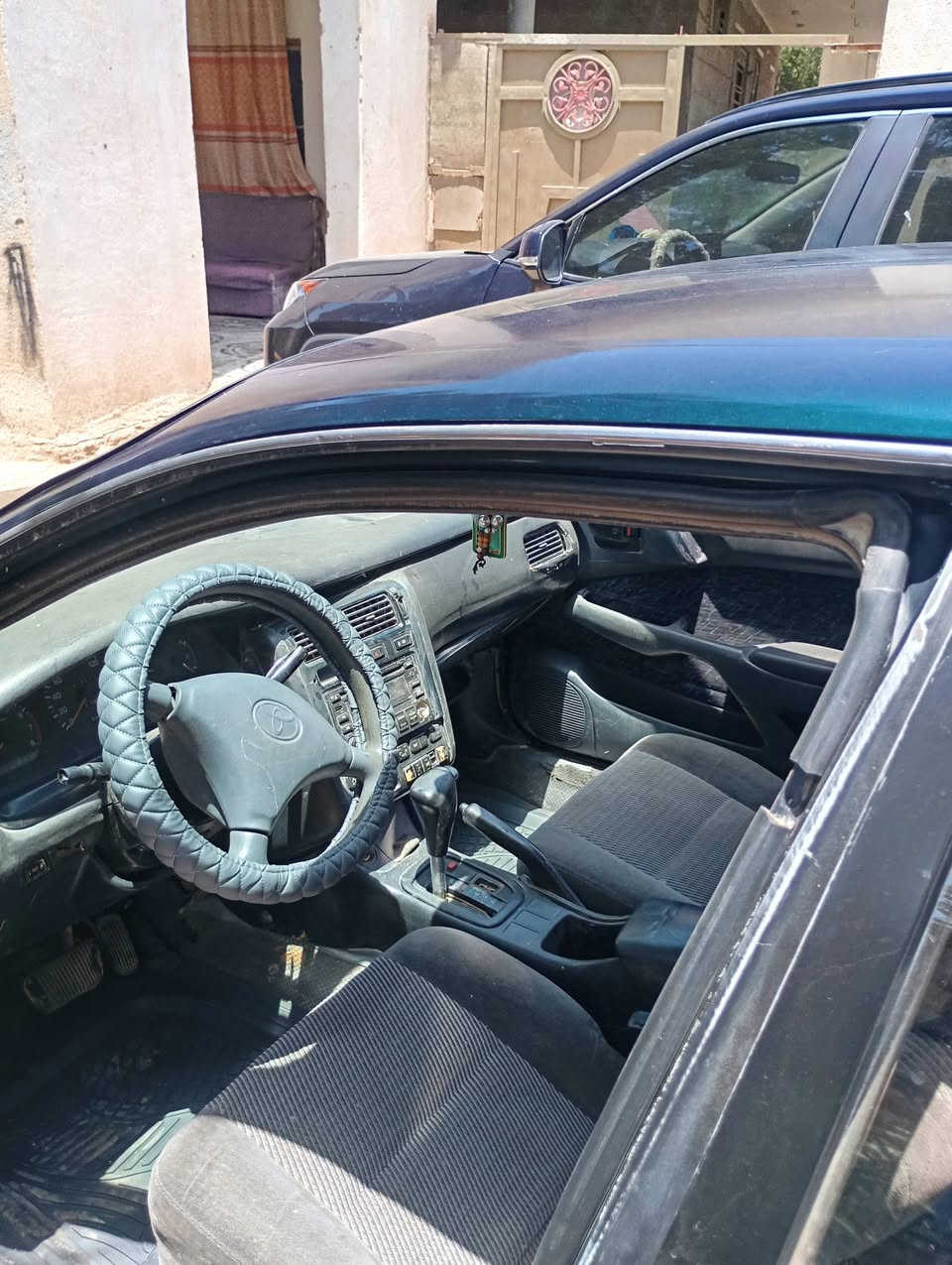 كرونه نفخ مكينه  وكير جدد حجم ١٨٠٠  تبريد شغال حداديه تخم تاير باتري جديد  السياره جاهزه  مال بيت  صبغ جماليه اثر جراد المكان الدوانيه قضاء الشاميه  السعر ٥٠ وبيه مجال بسيط  للتواصل ***********
