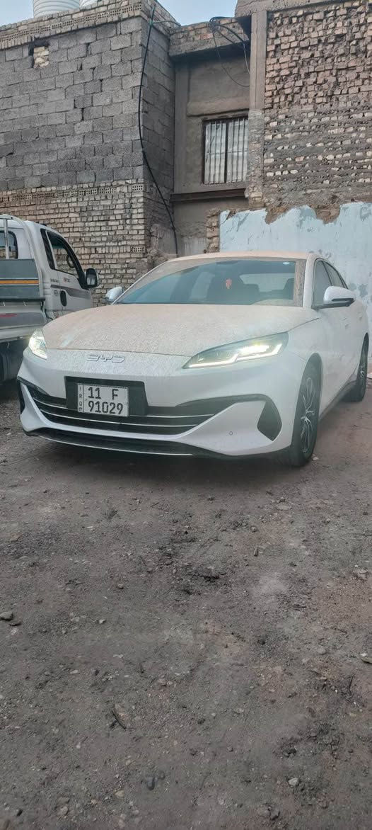بي واي دي سيل 06 
2025 موديل 
بطاريه 80 
ماشيه 19 الف 
5 كامرات تسجيل داش كام 4كامرات 
مقاعد جلد اسود كرسي كهرباء 
حساسات امامي خلفي 
شاشه كبيره دواره منصب عليها جميع البرامج 
تبريد قطعتين كامرات 360 
هواي موضفات بيها 
بغداد 
الرقم *********** بغداد, العراق
