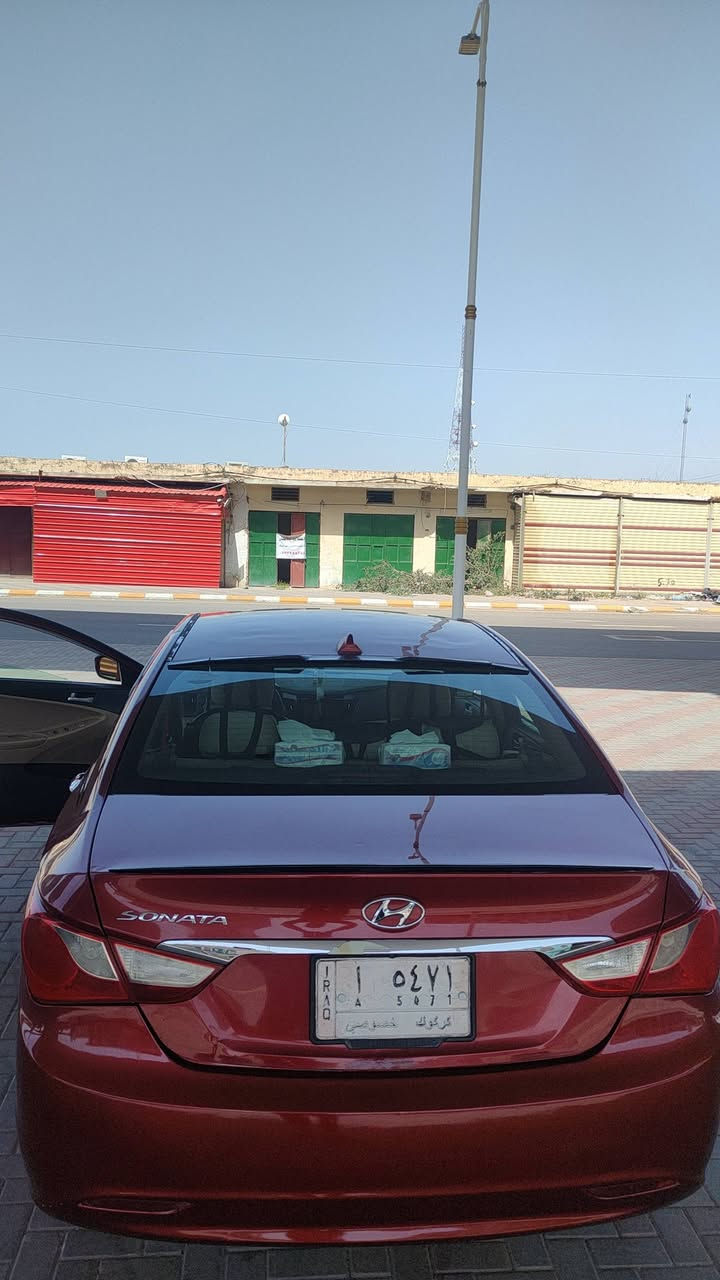 سلام عليكم سوناتا موديل ٢٠١٣ وارد أمريكي بسمي شرط التحويل كير ومحرك خير من الله مكينه 2400 GDi لا تنقيص ولا تبخير بشرط لون احمر ماروني مميز تبريد تدفئه  رقم كركوك مثل مكلت وارد أمريكي يعني ضررها جنطه محزمه اني ابيع عام شاشة كامره تحكمات ستيرن شي مرتب السعر المطلوب ٩٨ وبيها مجال بسيط مكاني تكريت ***********
