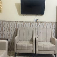 قنفات بيجي • ١٠ مقاعد • نظيف