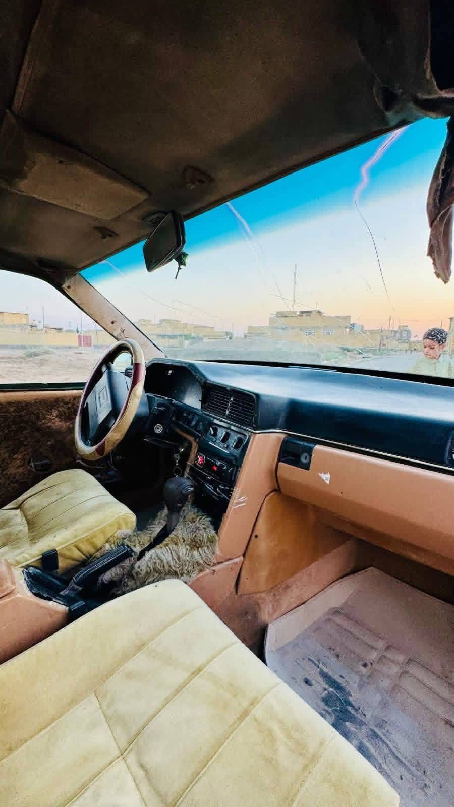 فالفو ١٩٨٩ • مكينة وكير • تاير جديد