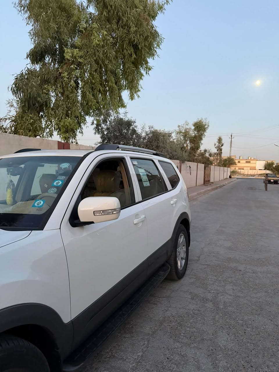 دار للبيع 100 متر ركن مربع طابقين صاير مقابيل مدرسة دار فول مواصفات بناء حديث 
يحتوي على 4 غرف نوم طابو ملك صرف
في كركوك - اسرى مفقودين قرب سايدين السكك
خلف التجاري 
السعر : اتصل او راسل 
***********
