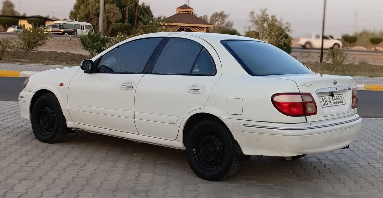 سلام عليكم سياره نيسان سني ياباني موديل السياره 2000رقم 18 مشروع وطني سنويه جديده رقم جديد تحويل مباشر بلسم السياره جاهزة من كلشي مكان سياره واسط السياره مكفولة كفالة عامه من كص نقل جثه والوصولايات مكينه ولكير مكفولات السياره اي نقص مابيه حداديه خلفي امامي جديده تخم تاير جديد السياره بيه طخات بيه مكانات صبغ باقي كفالة عامه سعر السياره 55 ورقة بيه مجال حك جيه رقم موبايل صاحب سيارة موجود بلنشر 
***********

