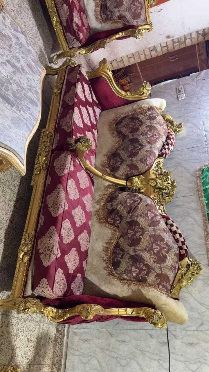 تخم  زان مصري دمياطي 12 مقاعد نضافته فول كل ضرار ما بي صبغ ورق ذهب كلش نضيف مع طبلاه مرمر السعر 600 بي مجال المكان البياع الاسفسار اتصل عل رقم *********** بي وتساب
