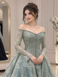 أوف شولدر • كورسيه • دانتيل