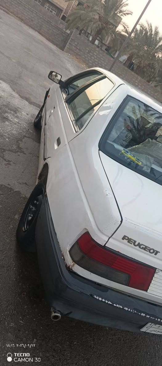 سلام عليكم بيجو روى ٢٠٠٩ رقم واسط  كير مكينه أكسل مكفول سياره احلا منصور مصفره  سعر ١٥ اوبيه مجال مكان جسر ديالى زعفرانيه ***********
