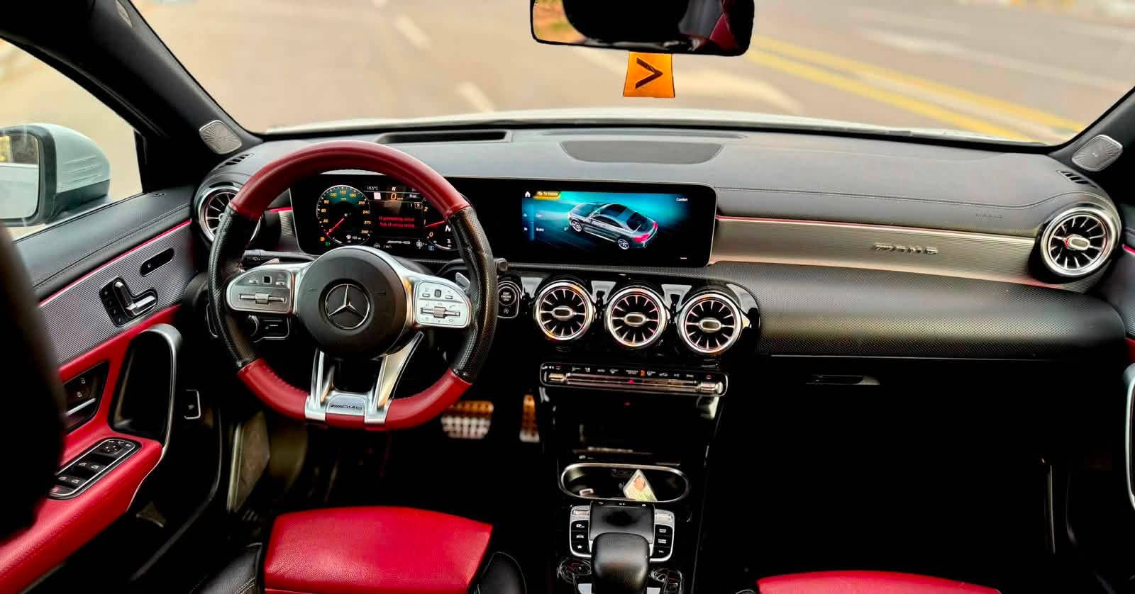مارسيدس 2020
A220 فول فول AMG داتا شو 

ماشي 80 الف مايل 

رقم سنوية هزة جديد بسمي

الاتصال 

***********

***********
