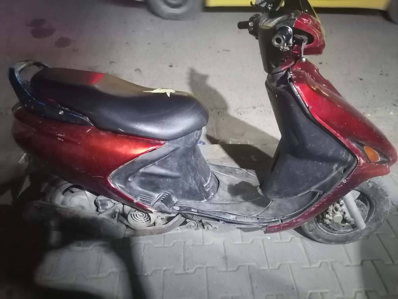 سلام عليكم دراجه فراشه.  للبيع نضيفه   مكينه مفتوحه   دراجه. هندر واحد. تشتغل والله   مال جناي اروح ورجع. بيه للشغل  الشراي  يتصل ***********
