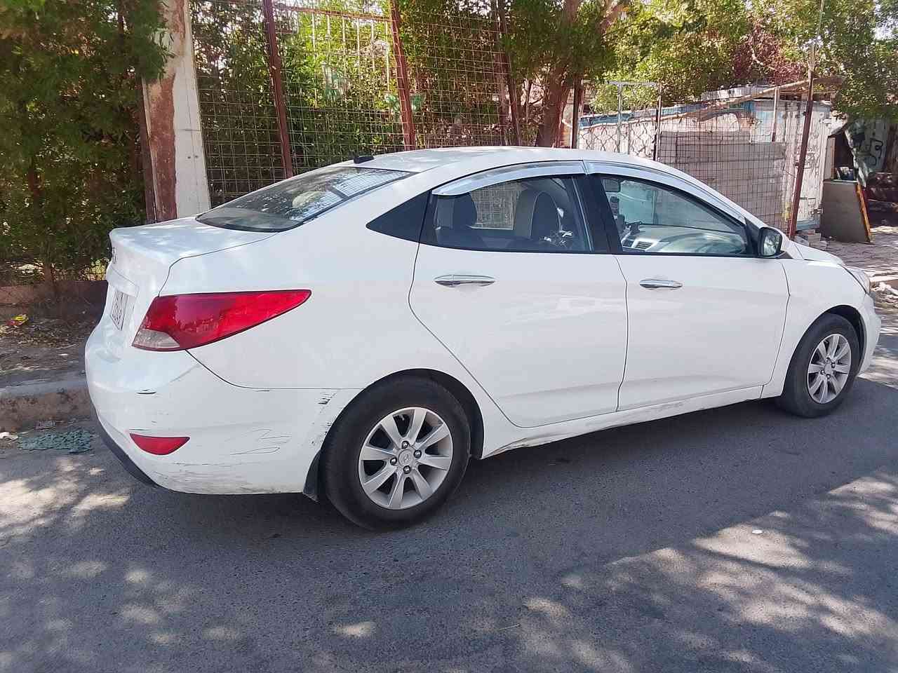 اكسنت 2016 امريكي. جاملغ وبنيد والباقي ليبل واحد
تبريد  شغال  رقم بغداد رايدهه ب 77 مكاني بغداد ***********
