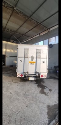 للبيع باب خلفي هيدروليك بلادي مو تصنيع 07717170505...07838372036