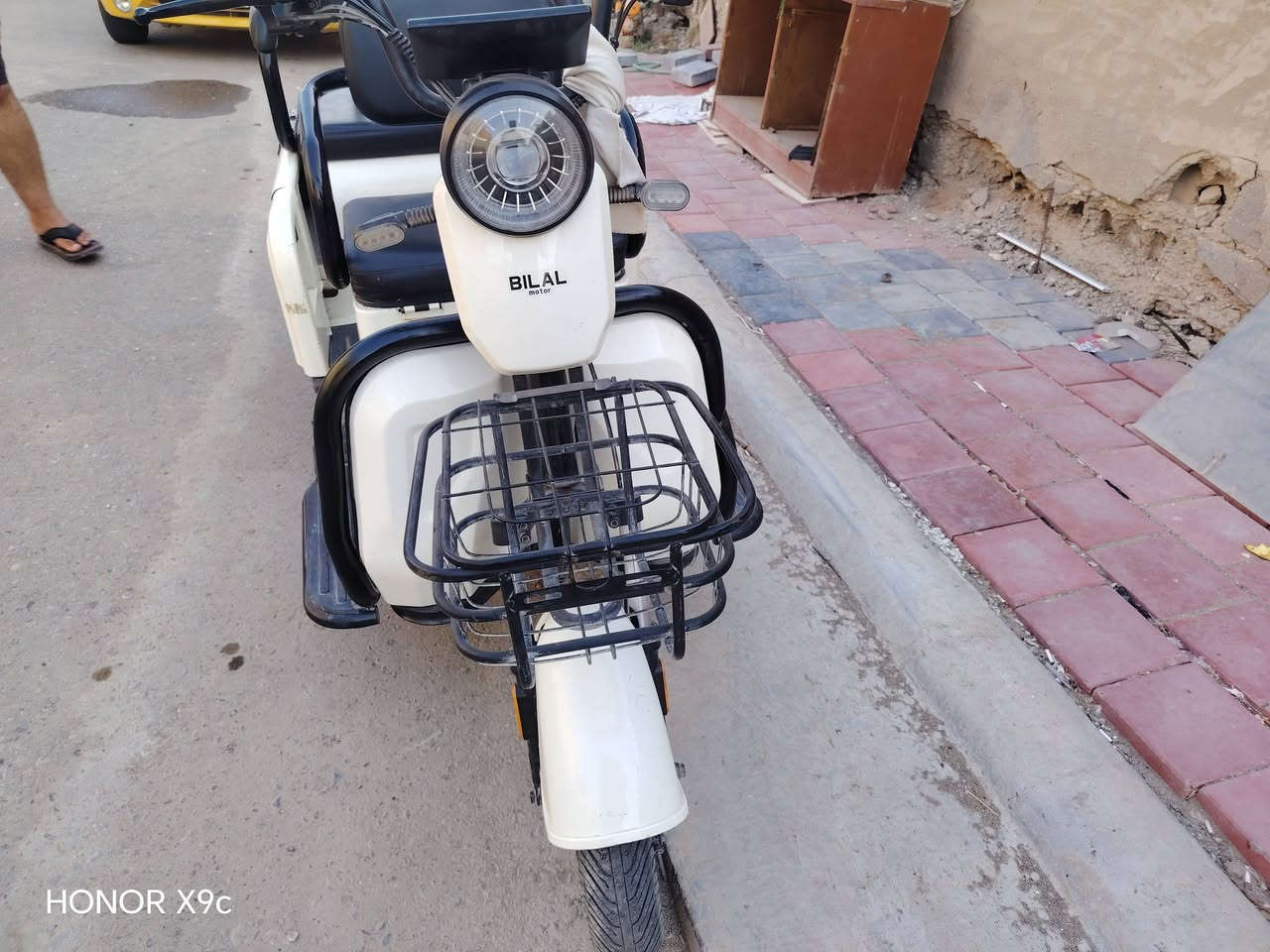 هونر X9c • جديده • عليه مجال