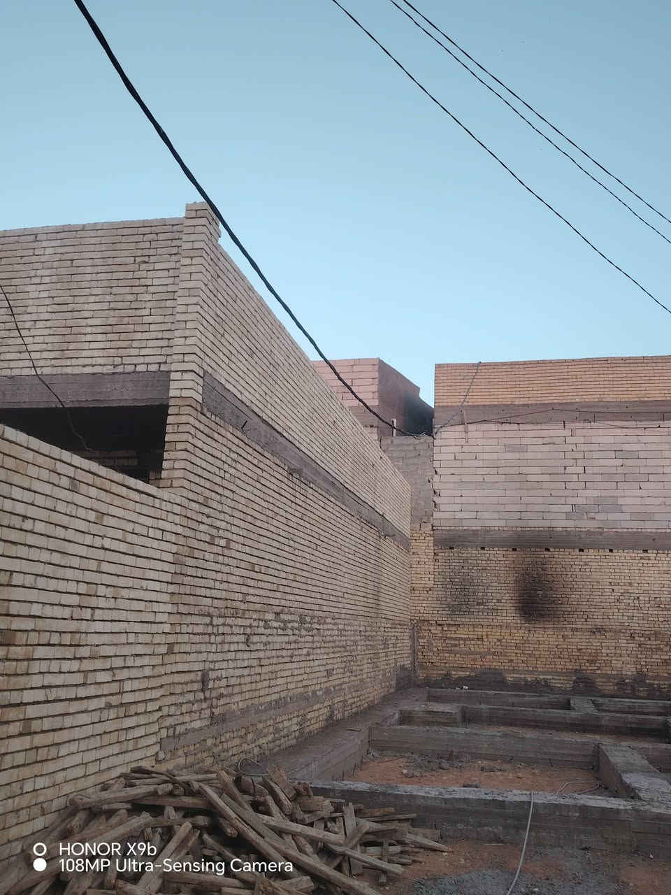 اخلفت بناء متفرغ حالين شغل داخل كربلاء فقط شغال درجه وله وشراف مهندس ومصداقيه بل عمل وسعارنه مناسبه *********** تصل وبيك خير وتدل
