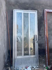 باب المنيوم