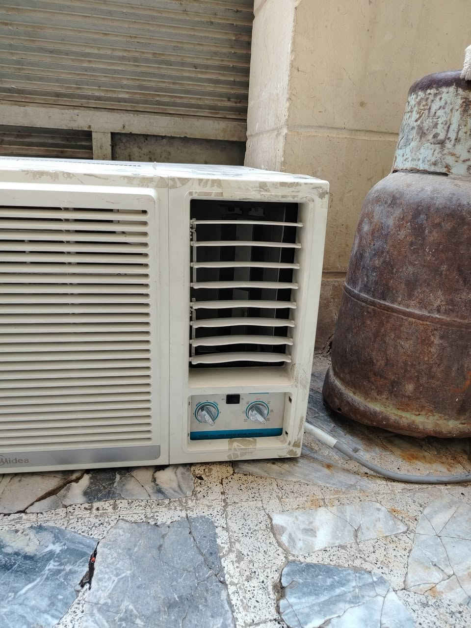 للبيع تبريد ميديا بغداد حي القاهرة
***********
