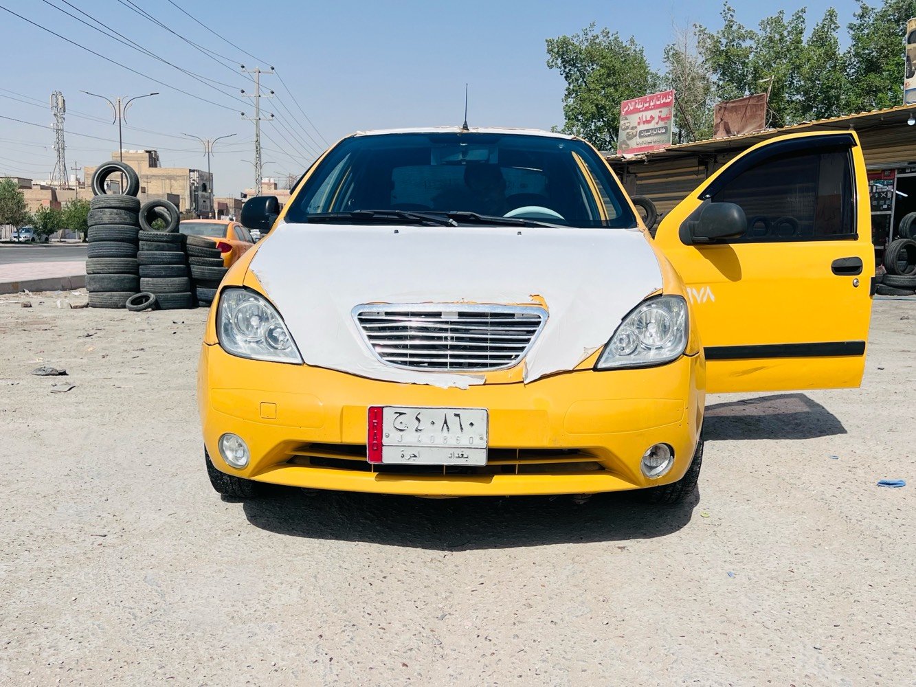 طيبه موديل ١٥ رقم بغداد. موجوده بكربلاء
وراعيها بكربلاء ويريد مداور 
تبريد ثلج وعلي ومكينه مكفوله من كلشي. 
بيها بارد بلجاملغ الخلفي 
والجاملغ الثاني شبرين حار 
قفلها ٣٣ متوازي ***********