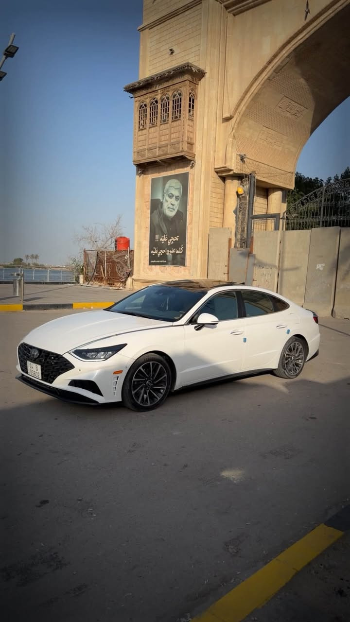 سوناتا موديل2023 لمتد فوول الفوول محرك 1600 تيربو بانوراما كشنات جلد تدفئة وتبريد ستيرن تدفئة حساسات امامي خلفي تشغيل عن بعد تتحرك بالريمونت ترحيب كامرات محيطية 360 درجة وباقي مواصفات الفول معروفة رقم السيارة بصرة حرة حادثها جاملغ وبنيد نفسه مامبدل والباب بي صبغ بدون حادث الباب العنوان البصرة شط العرب
***********
