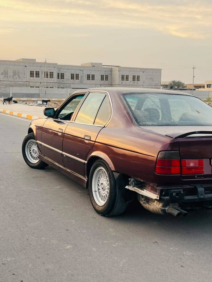 بي ام ٥٢٠ • ١٩٩٣ • ديالى