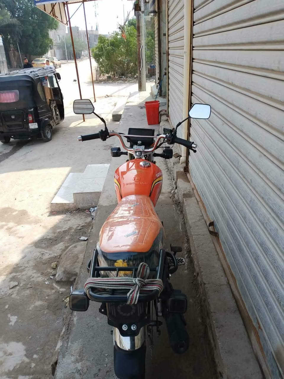 للبيع سونك اربعه كير موديل 26 جديده فول للبيع سعرها ٧٥٠ مال بيع شراي اتصل *********** من الرمادي حي التأميم
