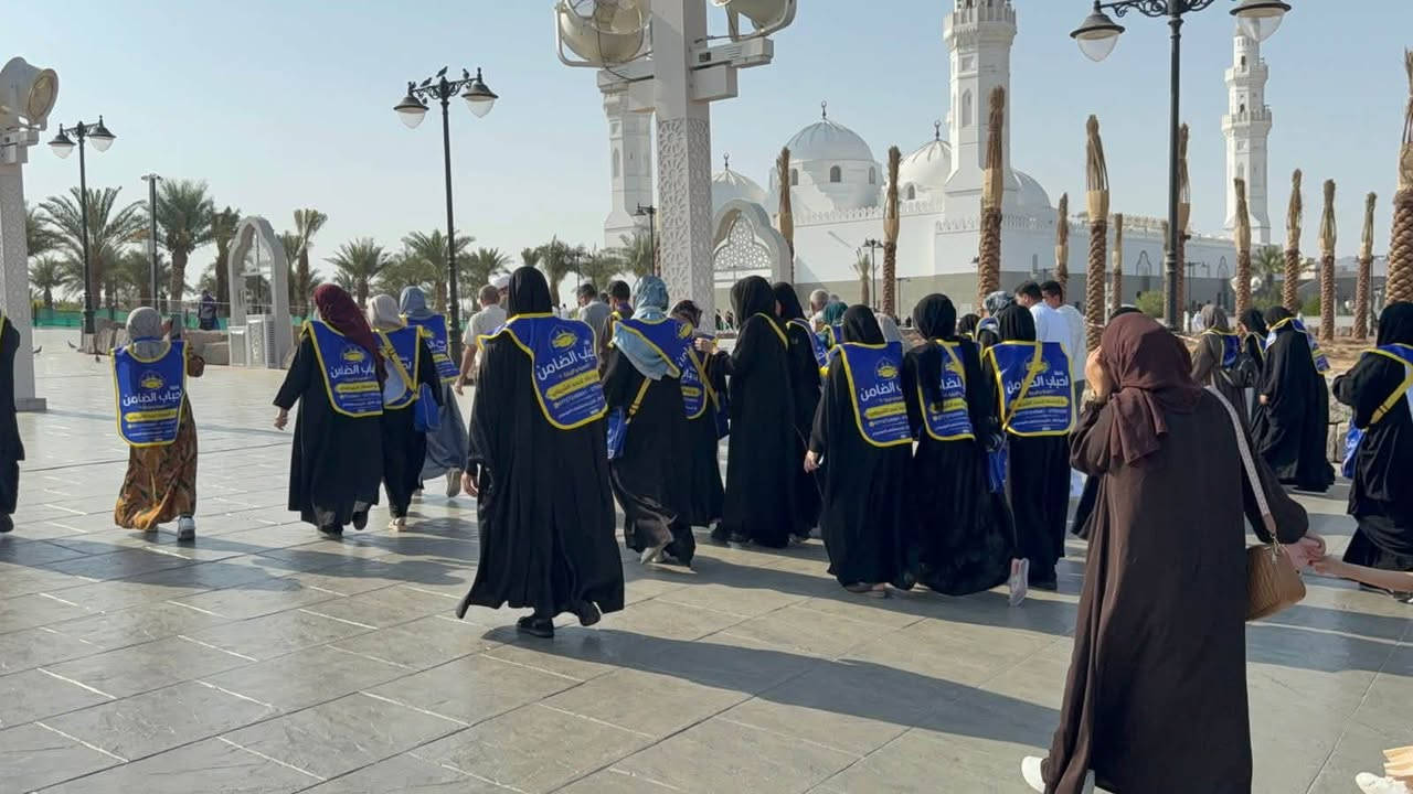 � مزارات المدينة المنوّرة 🕌✨

معتمرو قافلة أحباب الضامن للعمرة والزيارة
بإدارة الأستاذ أحمد الشريفي

📅 رحلة 9/1

🌹 برفقة الإرشاد الديني
الشيخ يوسف الشريفي

📞 للحجز والاستفسار:
***********
***********

🤲🏻
