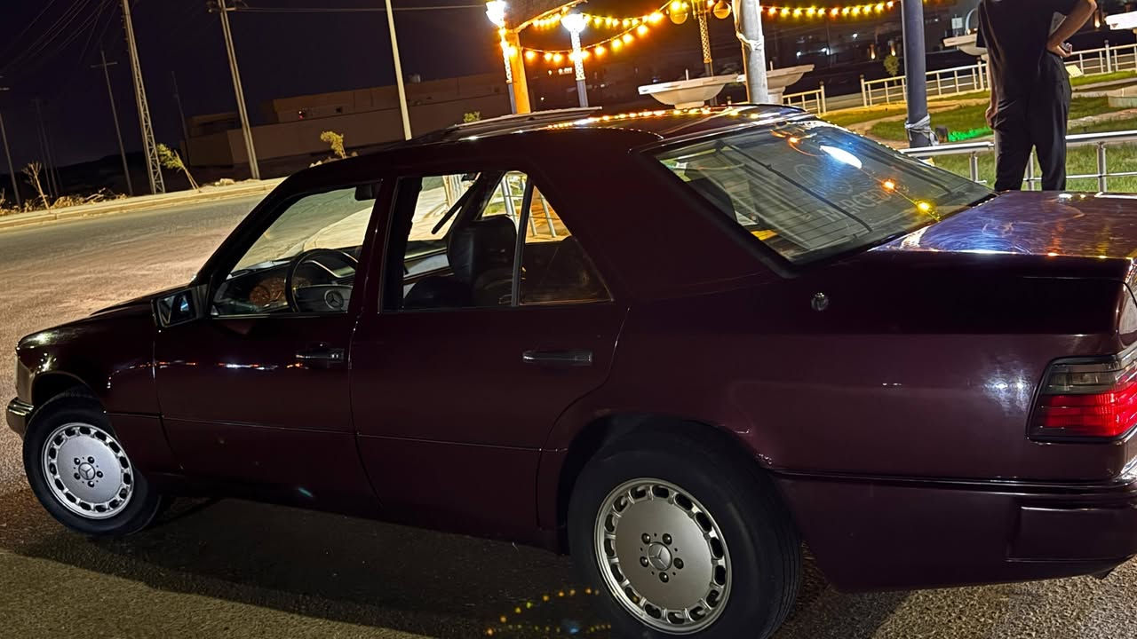 سلام عليكم مارسدس دب موديل 1987 محدثه 93 رقم بغداد انكلينزي سنويه لل31 باسم صديقي قريب علي  مكينه بطه 2500 مكينه وكير كفاله وخير من الله تبريد ثلج ويه السويج قبل شهر مبدل كمبريسر الاصلي  سابقا مكفوله حاليا معمره صبغ عام جاهزه عله اخر حبايه سنتر لك  اربع جامات كهربائي فتحه سقف طكتين تحكم مري تايرات جديده  القواعد مكفولات بلاد السعر 73 ورقه وبيها مجال قليل للاستفسار *********** مكانها البصره قضاء الصادق
