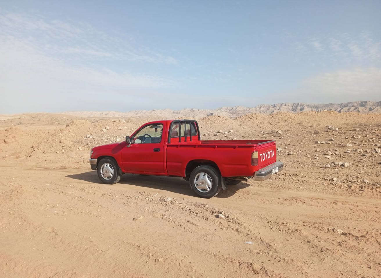 سلام عليكم تيوته فلاحيه مديل 2001سياره كير مكينه وحداديه وشاصي مكفولات رقم واسط مميز مصبوغه جماليه سياره خير من الله نتصال ***********
