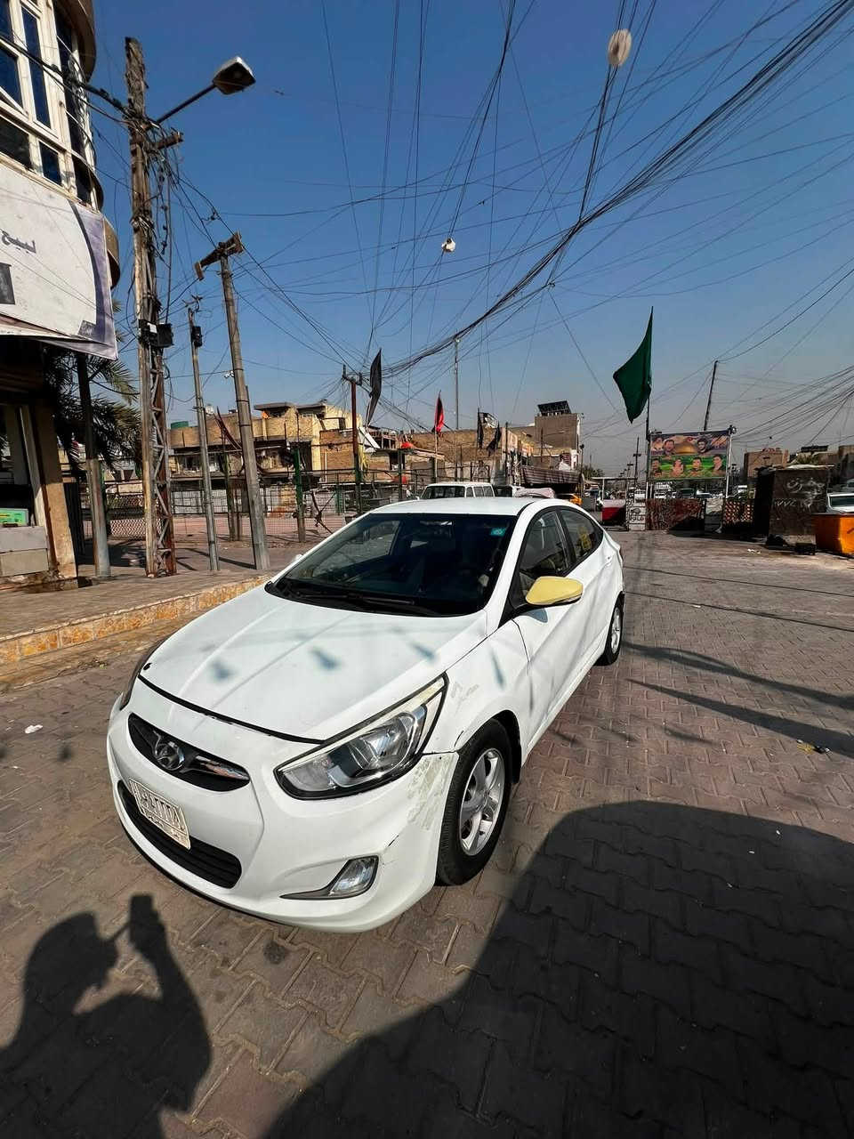 اكسنت ٢٠١٥ خليجي للبيع
ماشية ١٤٠ 

محرك ١٦٠٠ مجفت قبل ايام 

بيها صبغ اكثر من مكان ابيع حزام 

عدي الها دعامية امامي وخلفي وبطاين هدية ويه السيارة ممشدودات وهمين فريز جديد مستخدم فتره بسيطة 

مدينة الكيارة تقاطع السفارة ***********

بس العصر موجود 

٦٥ ورقة وتحويل ثاني يوم
