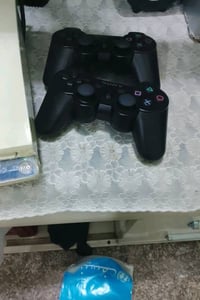 بلي 3لبيع نضيف والله وجديد استعمال اقل شهر ويا جوستك2 بـ150 وبي مجال ب...