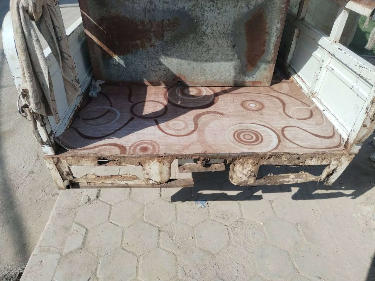 سلام عليكم بدي موديل ١٧ بي خياسات مثل ماتشوف بل صور  باب مابي سعره ١٧٥ وبي مجال مكاني ناصريه مركز
رقم تلفون ***********
