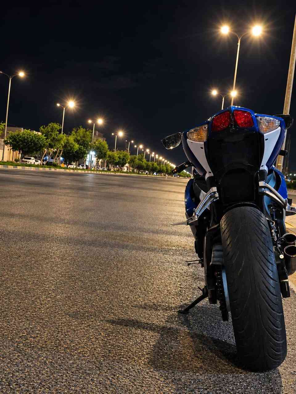GSX-R • ٧٥٠ • وجه النسر