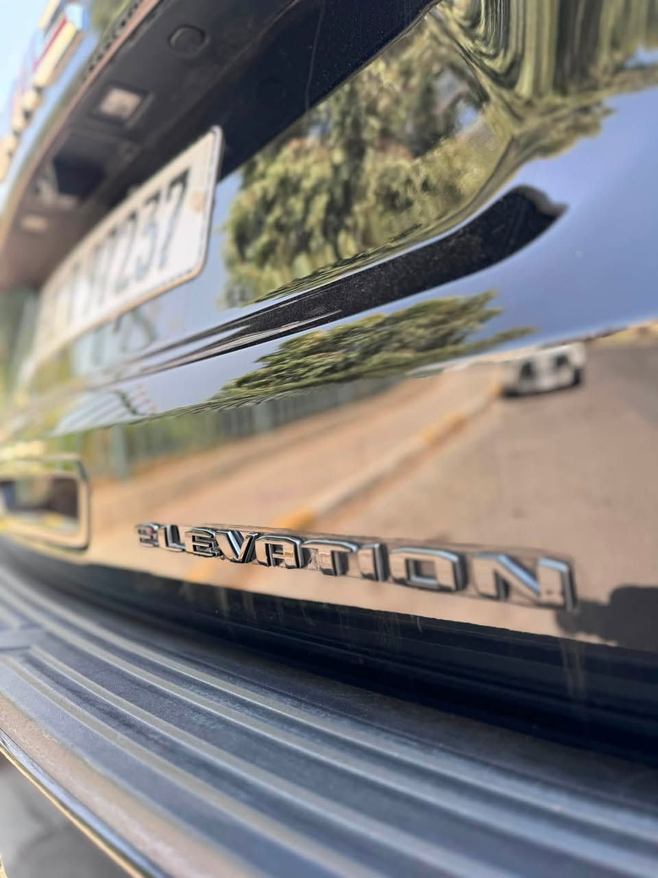 🚙🔥 جي إم سي 2025 فئة Elevation – وكالة المنصور
✅ موديل 2025
✅ فئة Elevation
✅ وكالة المنصور
✅ مغلفه بالكامل بأفلام الحمايه ppf 
✅ ماشية 30,000km
✅ مكفوله كفاله عامه من الصبغ والبارد والتبديل وال pdr والدبل كود ( السونار مرفق بالمنشور ) 
✅ حالة ممتازه  رقم بغداد ( بأسمي شخصيآ ) 
✅مكان السياره بغداد المنصور 
❤️‍🔥السعر 63,300$$ 
للتواصل 
***********
