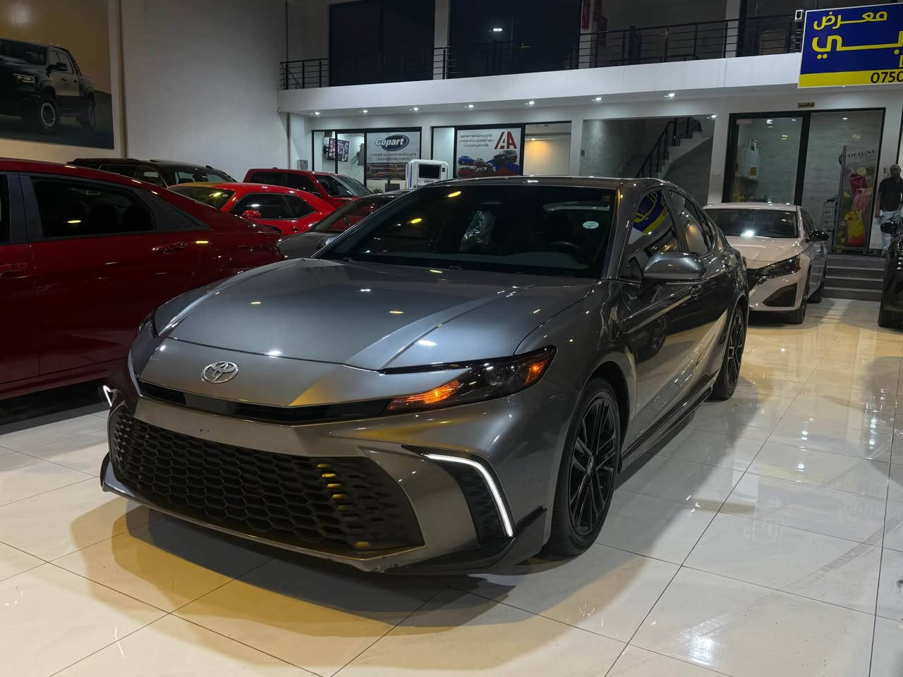Toyota Camry
2025~ SE
ماوەی ڕۆیشتن : 37,000ميل
بۆیاغ:يةك پارچة
پستۆن: 4 پستۆن
بزوێنەر: 2.5
 نرخ / 23,700$
کامێرەی دواوە - بالیفی دەست - دیاریکردنی خێرای - شاشە - کوشن کارەبایی - 8 پەرەشووت - لایت زینۆن - سستەمی 
واتساب /*********** Singapore
