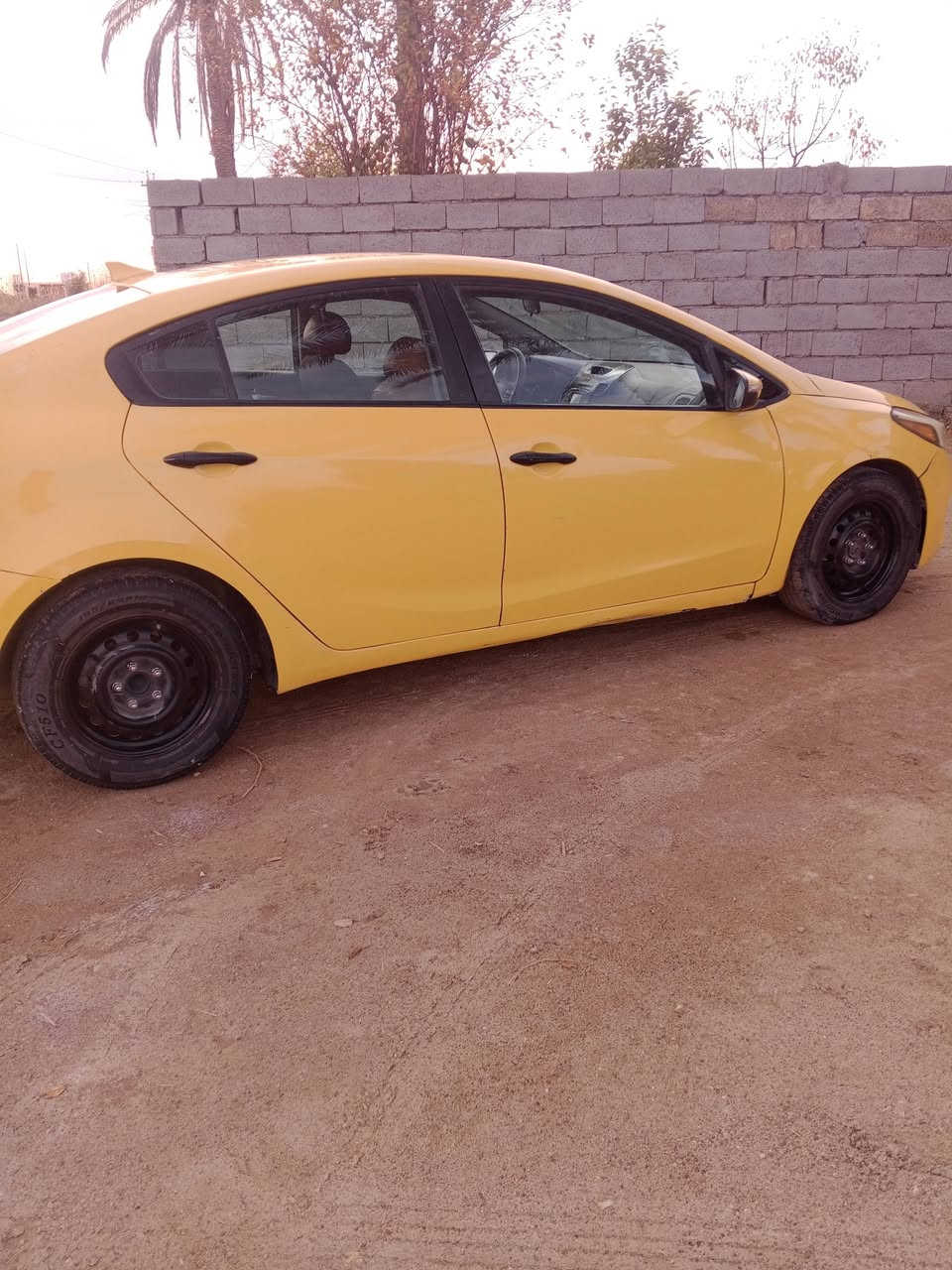السلام عليكم للبيع فورتي موديل 18 رقم بغداد سياره جاهزه مابيها نقص تبريد تدفئه شغاله المكان بغداد ابي غريب السعر 110 وبيها مجال الرقم *********** مكلف بنشر اتصل ع رقم
