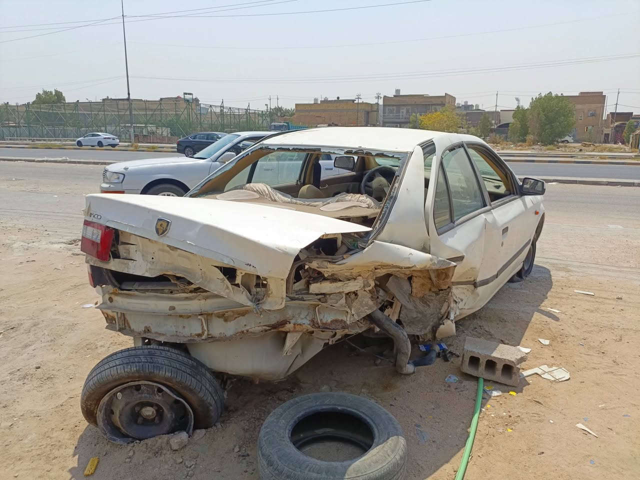 سلام عليكم سمند للبيع مضروبة كدام العين مديل2010 سنوية لل28 رقم قادسية نگليزي للستفسار على الارقام *********** السعر 15
