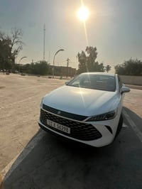 BYD كن بلاص للبيع مرقمه كامله كفاله عامه ماشيه ١٣ الف مكان بغداد الحري...