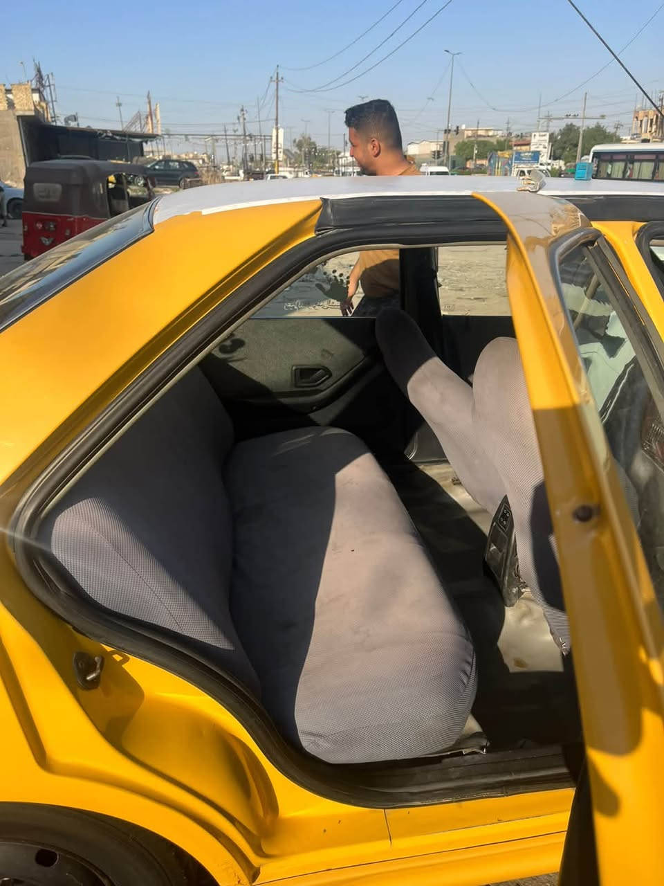 سلام عليكم بيجو بارص موديل 16
مكينه كير جديد صدر جديد 
سياره بيه فقط بارد بل جاملغ الخلفي وشويه باب سايق
سعر 40 وبيه مجال شي بسيط مكاني بغداد مدينه الصدر
***********
