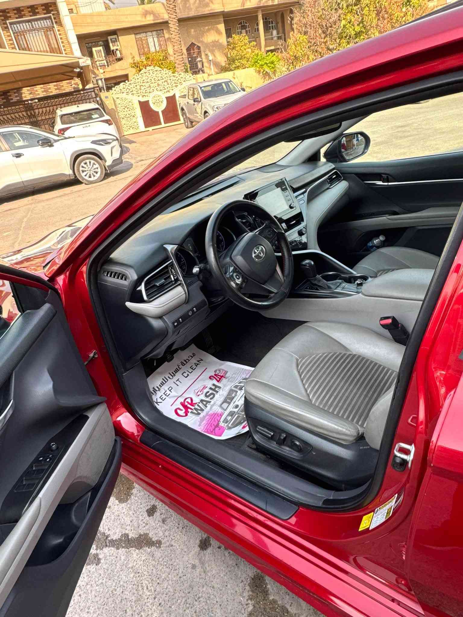 سلام عليكم بيع او مراوس 
مديل 22 سياره جديده 

المحرك : 4 سلندر حجم 2.5L
مواصفات : se plusفول   مواصات 
كشن كهرباء مال سايق 
رادار امامي 
رادار جانبي 
شفتات بالستيرن 
تحديد سرعه 
كشنات جلد تدفئة تبريد 
تحذير الاصطدام الأمامي
كاميرا خلفيه 
شاشه تدعم apple carplay و android auto
وضعيات قياده: eco / normal / sport 
دفع امامي 
تبريد ثلج 

الموديل : 2022 
 
السياره : كير ومحرك وتبريد كله بشرط السياره نظيفه 
وعليها كماليات موضح بالصوره 
  

الضرر  : صور الحادث بالمنشور 
موضح بنيد فقط صبغ قطعه وحده  
بدون دواخل فقط البدنه

ممشي سياره 80  km 
 

السعر :180 

الرقم  اتصال واتساب ***********

مكان السياره يرموك او منصور

