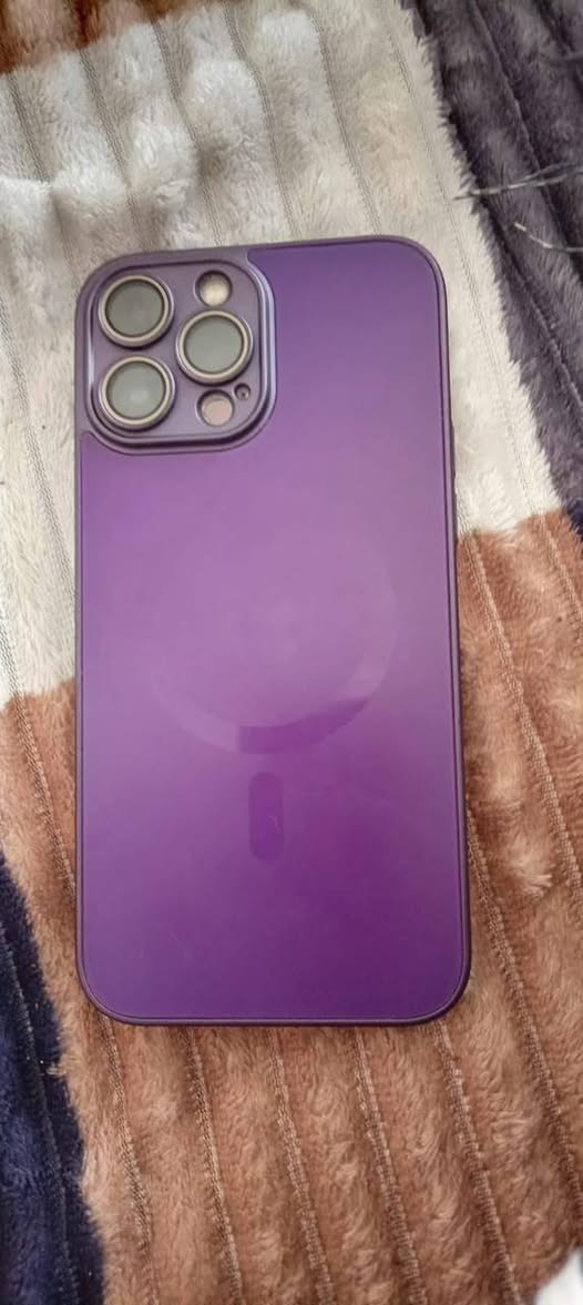 🔥 للبيع | iPhone 13 Pro Max 🔥
📱 الذاكرة: 256GB

✨ جهاز نظيف جداً وحالة ممتازة

💯 النظافة: 100%بل100

البطارية🔋78 اصلي

فقط الظهر بي فطر واصلي عايفه وتر

شرق اوس مع ملحقاتة شاحن وكارتونه

💰 السعر:  650 الف بي مجال قليل

📍 بغداد – الزعفرانية

📞 ***********
