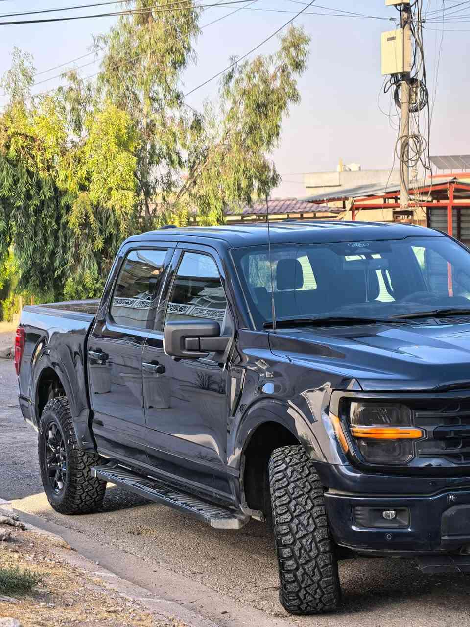 سيارة بودي كلير و بابين مبدل بلادي 
تاخم تاير جبلي جديد لوك
نظيف و حلو 
مواصفات هواية
رادارات كامل 
و خمسة كاميرات
اخواني الي يريدها خلي يتواصل 
***********
***********
*********** أربيل, العراق
