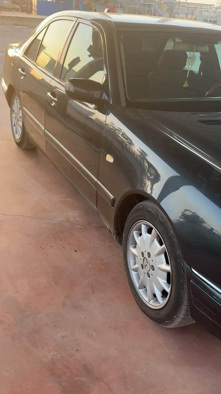 مارسيدس ام عيون موديل 1999 محرك V6 كير D4 سياره خير من الله تبريد ثلج نقصهك فقط سنتر لوك ودعاميه اماميه السياره باسمي تحويل ثاني يوم
السعر 85 وبيه مجال حك الجية
***********
