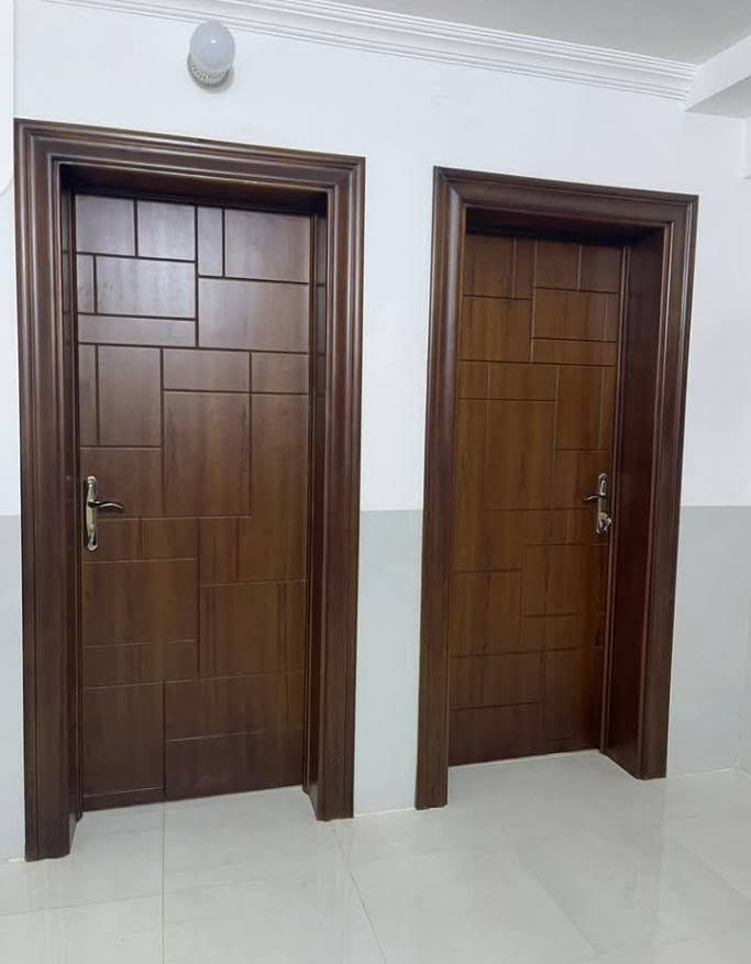 🚪 بيبان خشب تفصال | شغل ثقيل وراقي ✨
تصاميم مميزة وتشطيب مرتب، شغل متين وثقيل وبجودة عالية، ونفصّل حسب الطلب وبأسعار مناسبة للجميع.
إذا تريد باب يضيف فخامة للبيت ويعيش وياك، هذا اختيارك 👌🔥
📩 للطلب والاستفسار: مراسلة خاص
📱 واتساب: ***********

