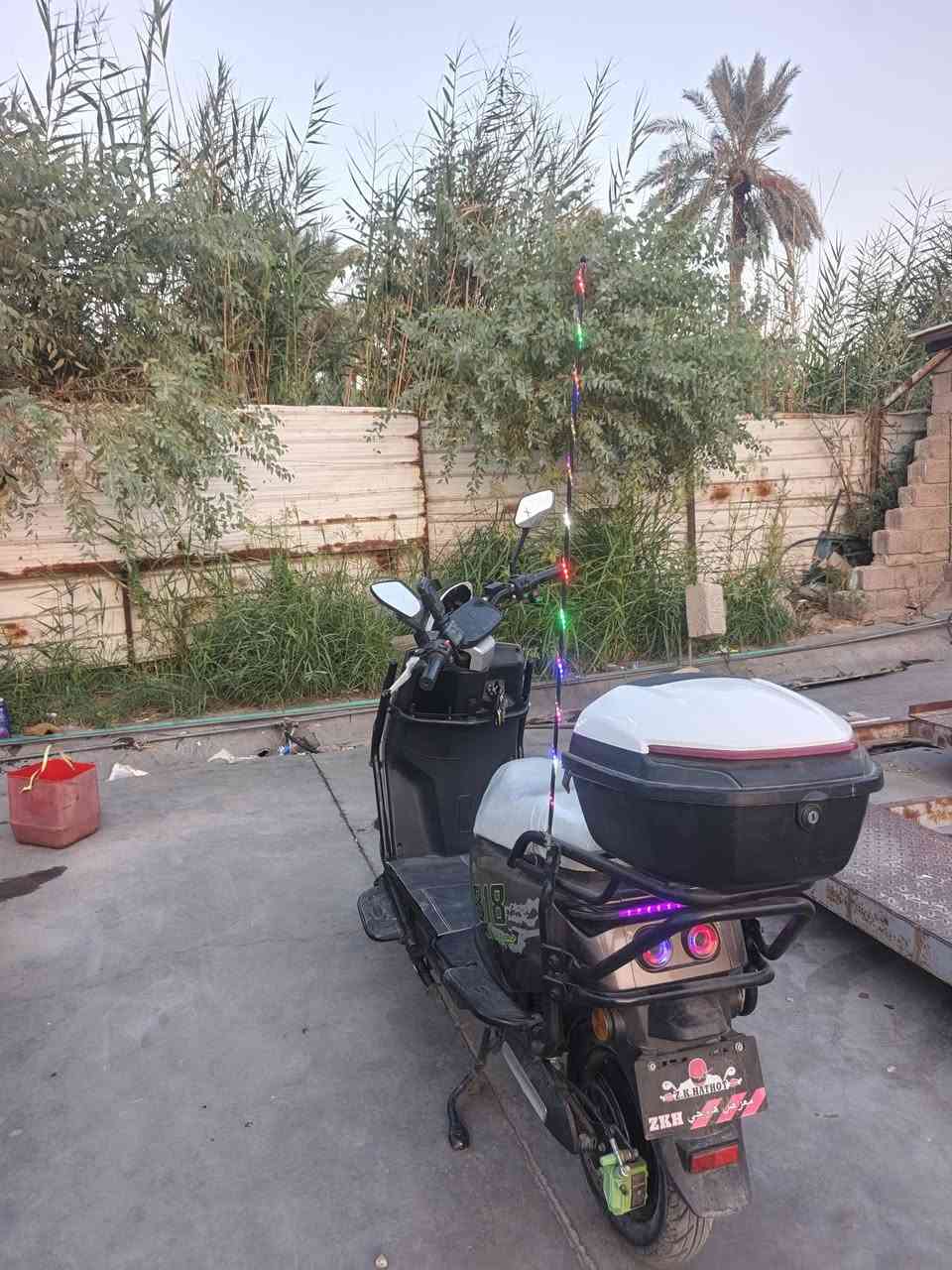 سلام عليكم
دراجه شحن ٣١٨ مثل مشوف بل صور وبل حقيق احلا كفراته كاعده كله تمام  خير من الله
مكاني سلمان باك المدائن 
السعر550وبيه مجال حك الجيه 
***********
